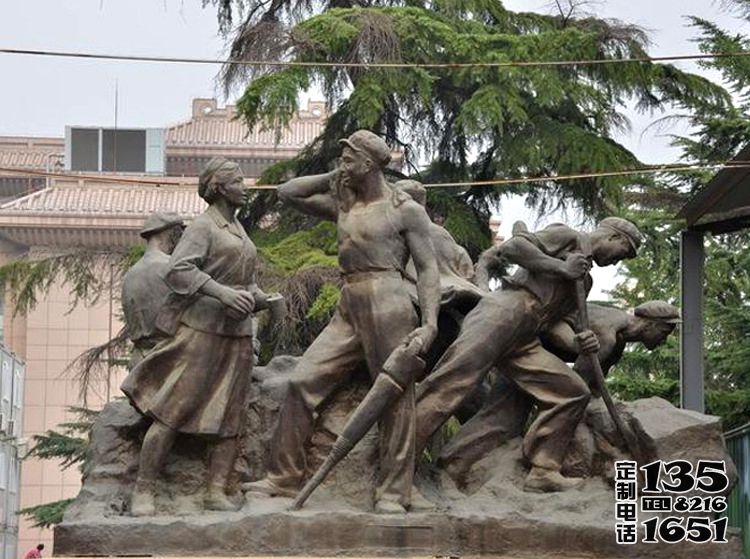 廣場擺放八路軍玻璃鋼仿銅人物校園雕塑 廣場擺放八路軍玻璃鋼仿銅人物校園雕塑