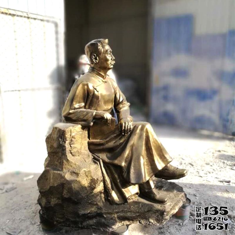 公園景區(qū)玻璃鋼仿銅坐著的魯迅雕塑 公園景區(qū)玻璃鋼仿銅坐著的魯迅雕塑