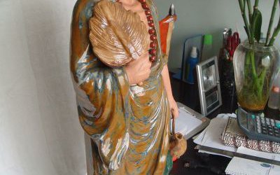 室內玻璃鋼彩繪小型擺件濟公雕塑