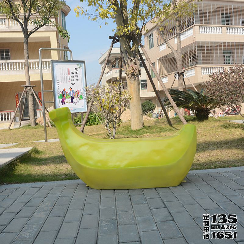 廣場(chǎng)創(chuàng)意玻璃鋼卡通水果香蕉雕塑 廣場(chǎng)創(chuàng)意玻璃鋼卡通水果香蕉雕塑