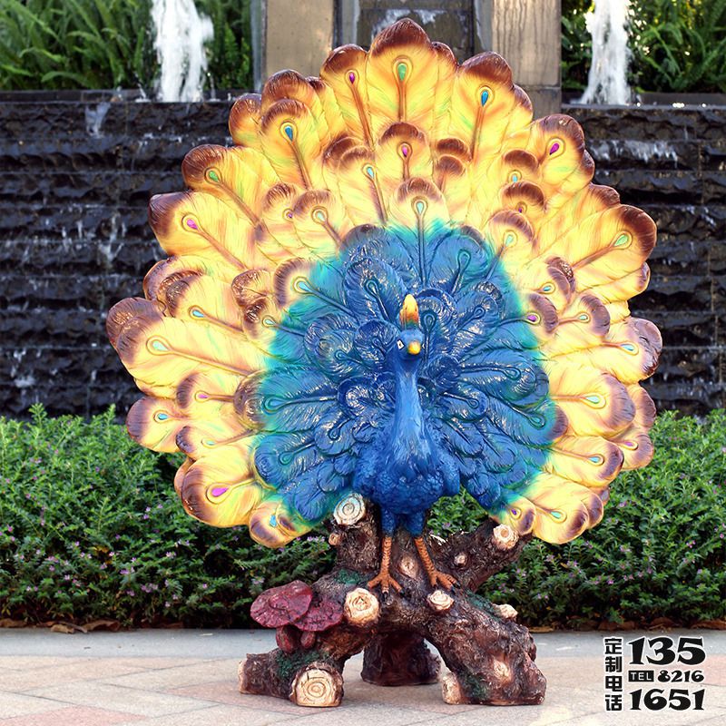 城市廣場玻璃鋼彩繪創意孔雀雕塑 城市廣場玻璃鋼彩繪創意孔雀雕塑
